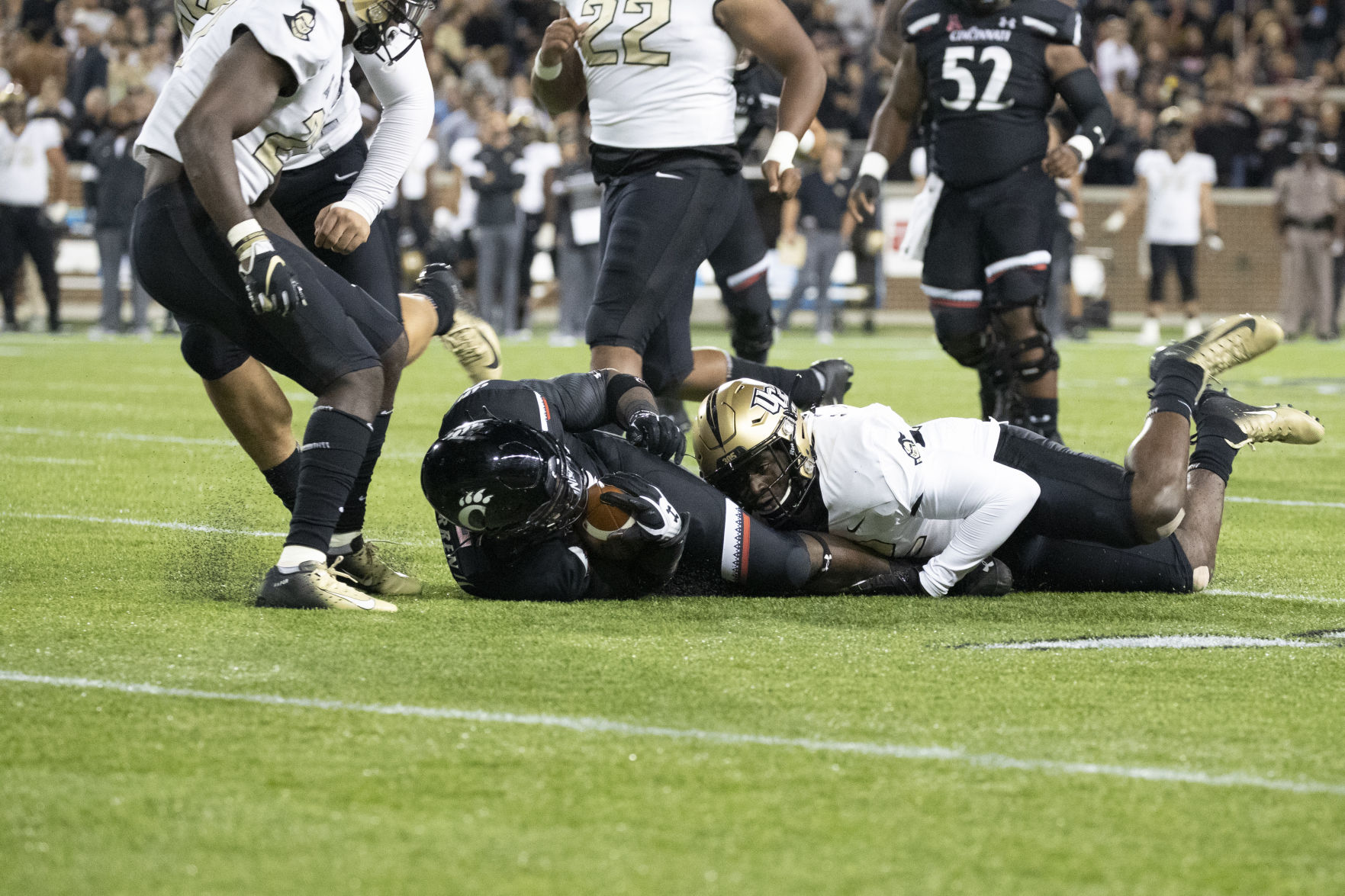 UCF football suffers upset loss in Cincinnati, drops second straight away game